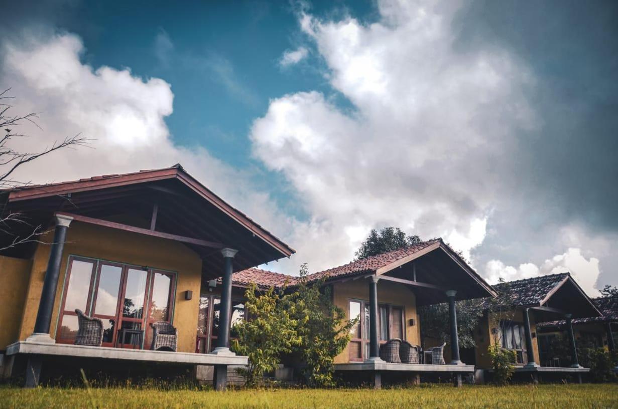 Kumbukgaha Villa Sigiriya Bagian luar foto