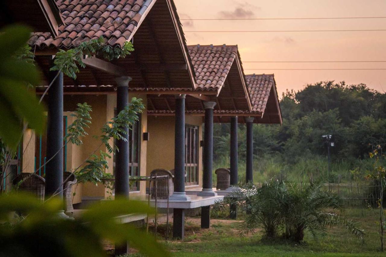 Kumbukgaha Villa Sigiriya Bagian luar foto